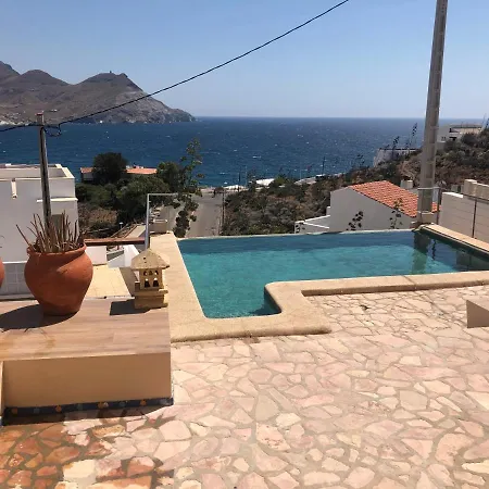 Vista Marina Con Piscina Infinity *